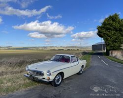 1964 Volvo P1800S