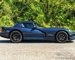 2001 Dodge Viper RT/10 | Henderson Collector Motor Series Auction | May 6, 2023