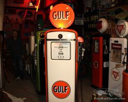 GULF GAS PUMP