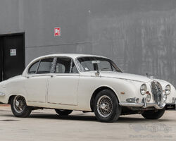 Jaguar S-Type 3.8