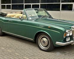 1970 Rolls Royce Corniche Convertible (silver shadow convertible).