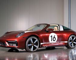 2021 Porsche 911 Targa 4S Heritage Design Edition | Finarte Collector Cars auction | June 5, 2023