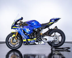 Yamaha R1 2020