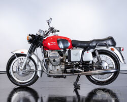 Moto Guzzi V7 700 1969