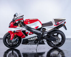 YAMAHA YZF R7 ( OW-02 ) 2001