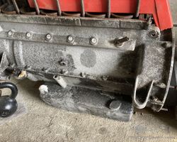 Near Complète Maserati 3500 engine + others parts