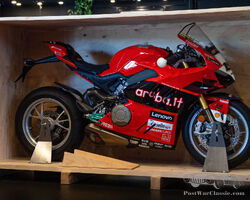 DUCATI PANIGALE V4 BAUTISTA WORLD CHAMPION 1/260