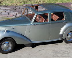 1950 Rolls-Royce Silver Dawn Four Door Saloon. SBA104