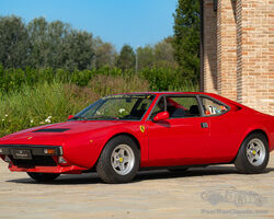 FERRARI DINO 308 GT4-1975