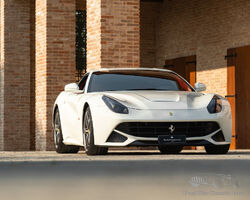 FERRARI F12 BERLINETTA - 2014
