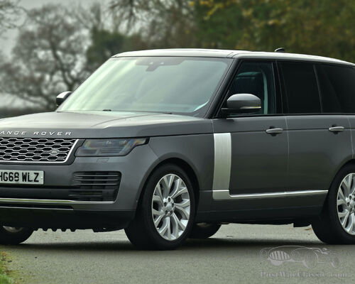 2019 Range Rover Vogue SE.