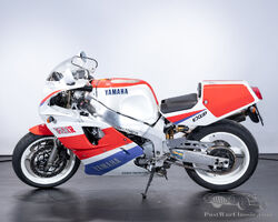 1989 YAMAHA FZR 750 R (OW01) “AGOSTINI”