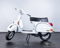 1984 PIAGGIO VESPA PX 80 ARCOBALENO