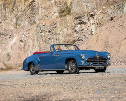 1951 DELAHAYE 235 CABRIOLET PAR H. CHAPRON