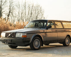 1991 VOLVO 245 SUPER POLAR
