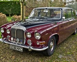 1974 Daimler DS420 Vanden Plas Limousine