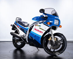 1986 SUZUKI GSXR 750
