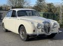 1967 Daimler V8-250