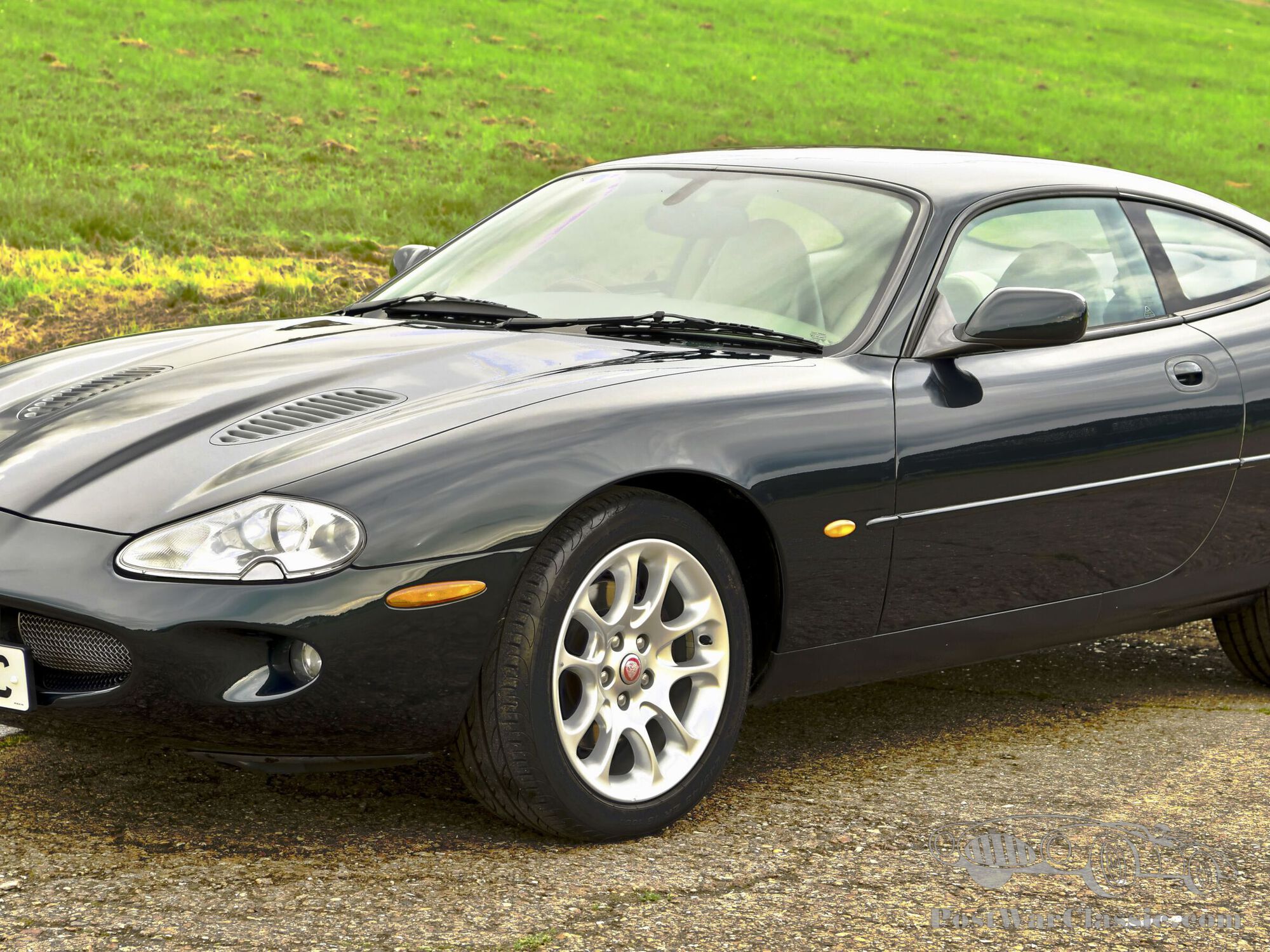 2000 Jaguar XKR Coupe