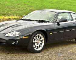 2000 Jaguar XKR Coupe