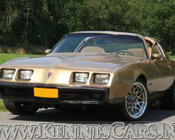 Pontiac 1981 Firebird Formula 400 Turbo T-roof Sport Coupe