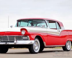 1957 Ford Fairlane 500 Skyliner | The Auburn Auction | August 29 - 31