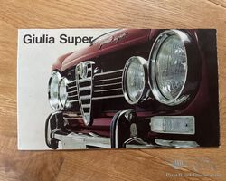 Alfa Romeo Giulia Super sales brochure