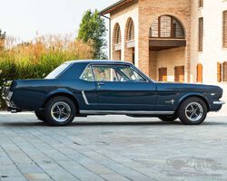 FORD MUSTANG 260