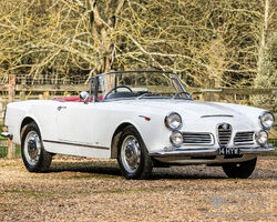 1963 Alfa Romeo 2600 Spider by Carrozzeria Touring