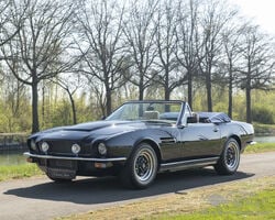 Wunderschöner, sportlicher Aston Martin V8 Volante