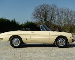 1969 ALFA ROMEO 1750 SPIDER VELOCE "OSSO DI SEPPIA"