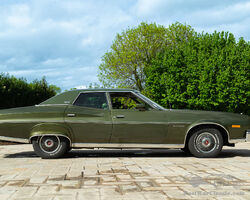 FORD GRAN TORINO 4 PORTES 5,7 V8 BROUGHAM DE 1976