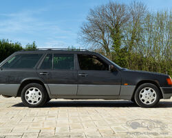 1993 MERCEDES-BENZ 200 TE 16V SW