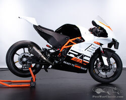 2024 KTM RC 8C