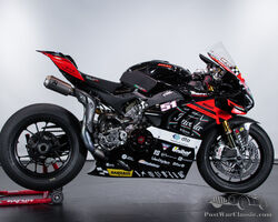 2022 DUCATI PANIGALE V4R SBK TEAM BARNI