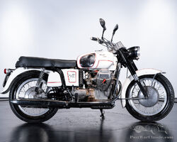 1967 MOTO GUZZI V7 700
