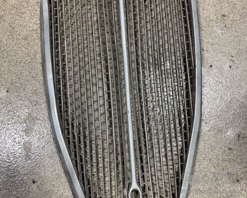 Lancia Aurelia B10,B50 (B20?) front mask / grille