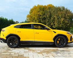2019 LAMBORGHINI URUS